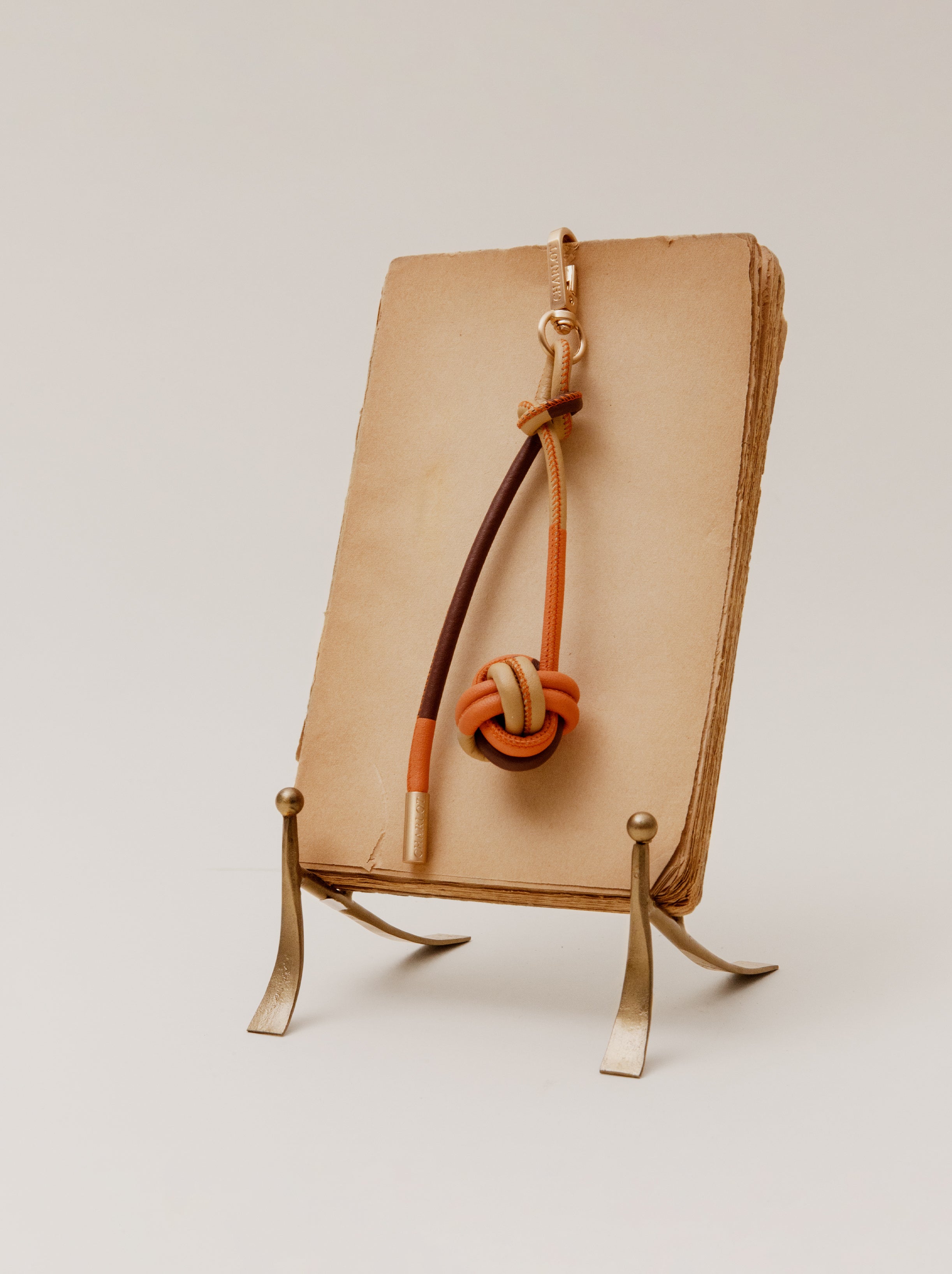 Bag Charm Noga Cuir Boule VRAI x CHARLOT Pumpkin